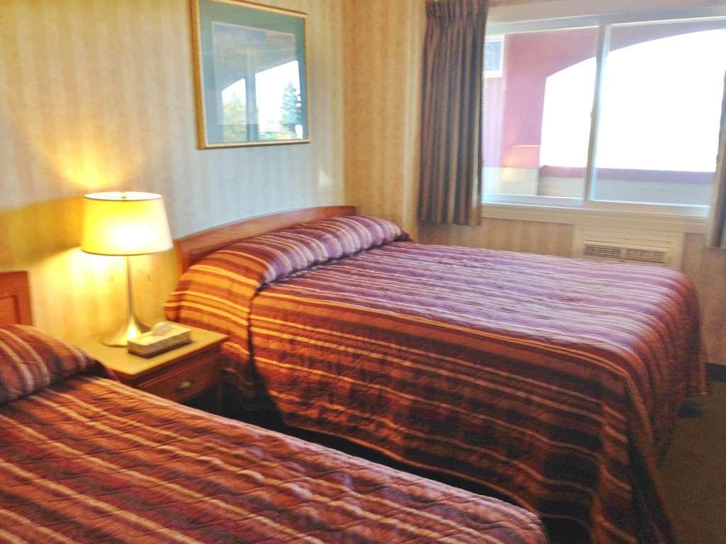 Canadas Best Value Inn Chinook Station YYC Habitación foto