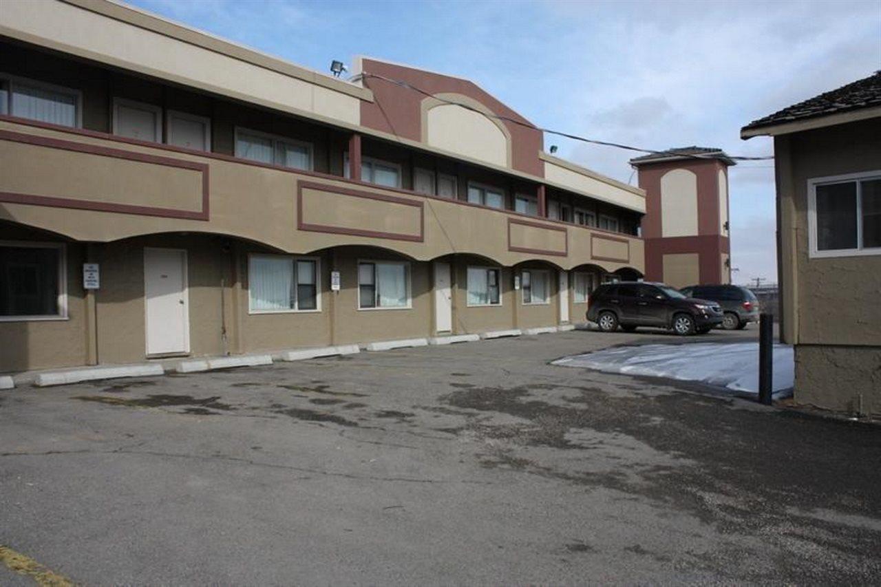 Canadas Best Value Inn Chinook Station YYC Exterior foto